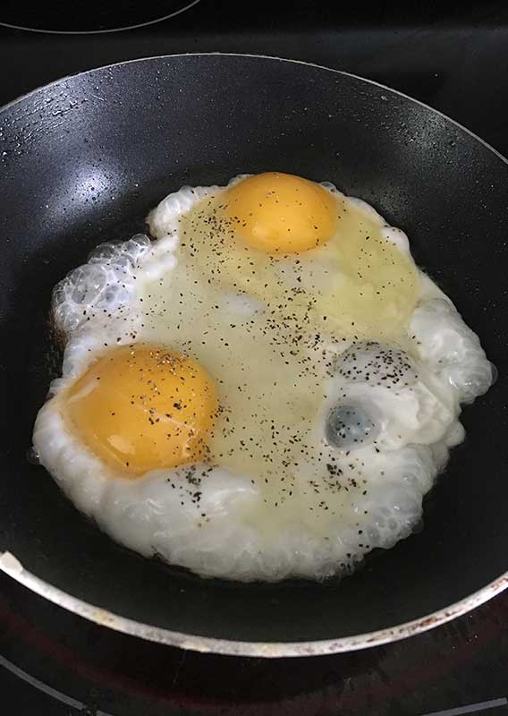 Eggs in skillet