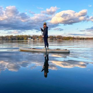 Celebrate life❣️

📸: @inspiredbymovement 
#happyplace #onthewater #paddling #optoutside #floatingonclouds #reflecting #eveningpaddle #sunset #worrylesspaddlemore #outsider #paddlenorth #paddleboarding #feedyoursoul #funisthebest